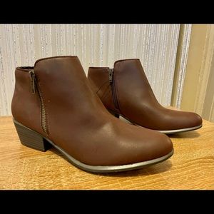 Esprit brown booties
